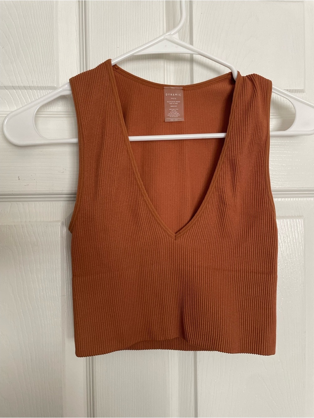 Dynamic Women’s XS/S Ribbed V-Neck Crop Top - Rust
